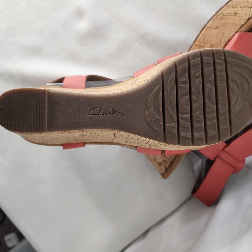 Clarks Artisan Womens 9.5M Coral Pink Leather Cork Wedge Sandals 26066634 - Picture 5 of 7